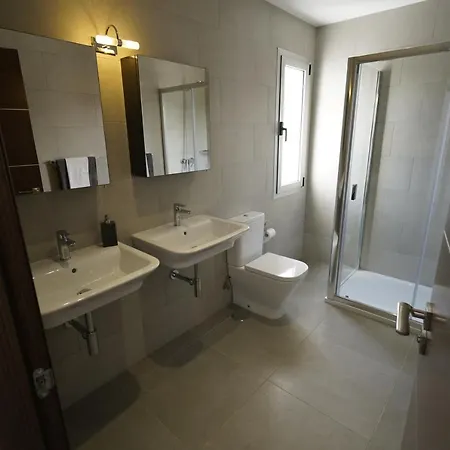 Villa Casa Achaman - Contemporary Style With Outstanding Views