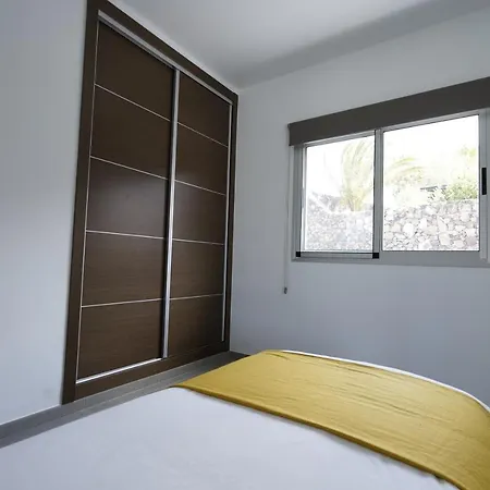 Villa Casa Achaman - Contemporary Style With Outstanding Views