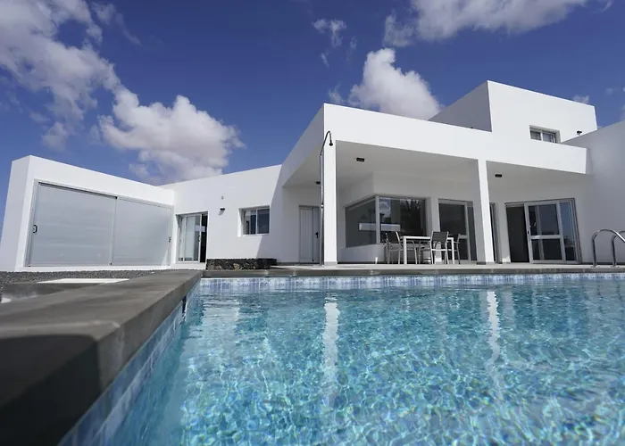 Willa Casa Achaman - Contemporary Style With Outstanding Views