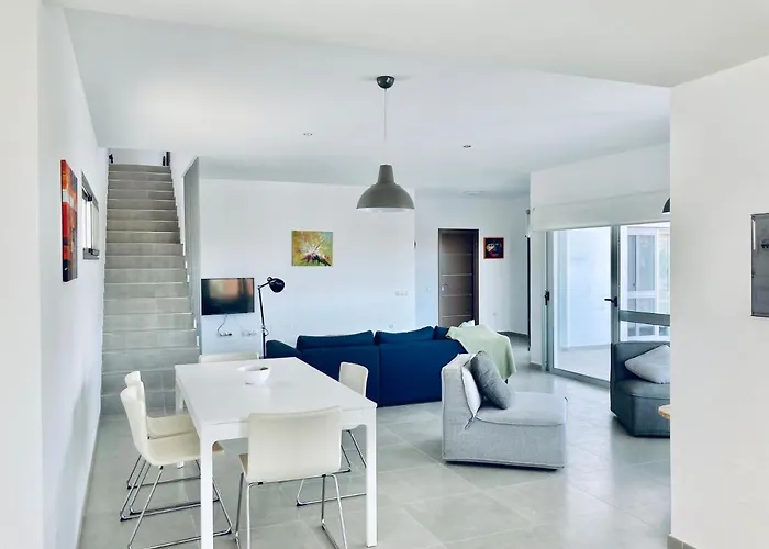 Casa Achaman - Contemporary Style With Outstanding Views *