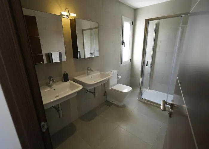 Vila Casa Achaman - Contemporary Style With Outstanding Views